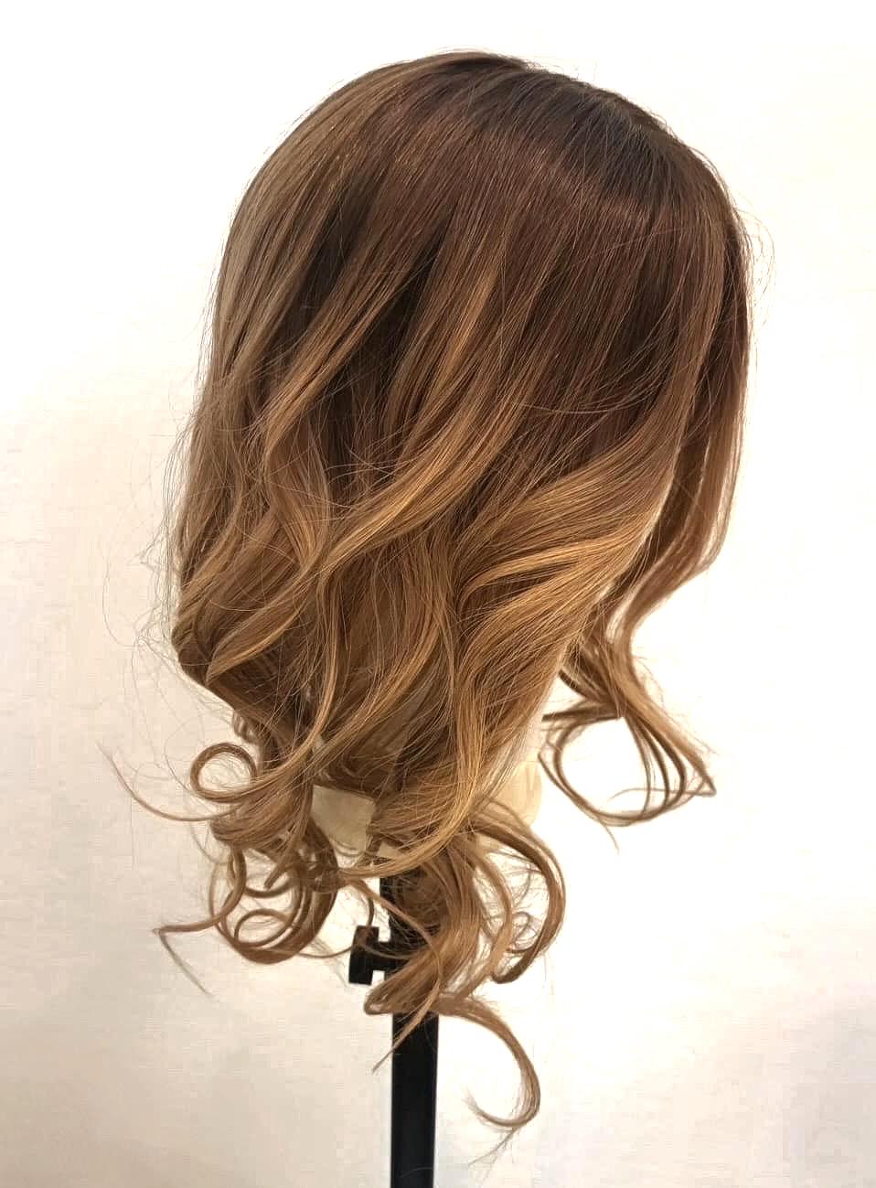180% Density Silk Top Human Hair Topper - Available in 16”, 18”, and 20” Lengths ✨
Achieve effortless volume and natural-looking coverage with our luxurious Silk Top Human Hair Topper. Made from high-quality Remy human hair, this piece features a realistic scalp finish, seamless blending, and lightweight comfort. Perfect for enhancing your style and adding fullness to thinning areas.