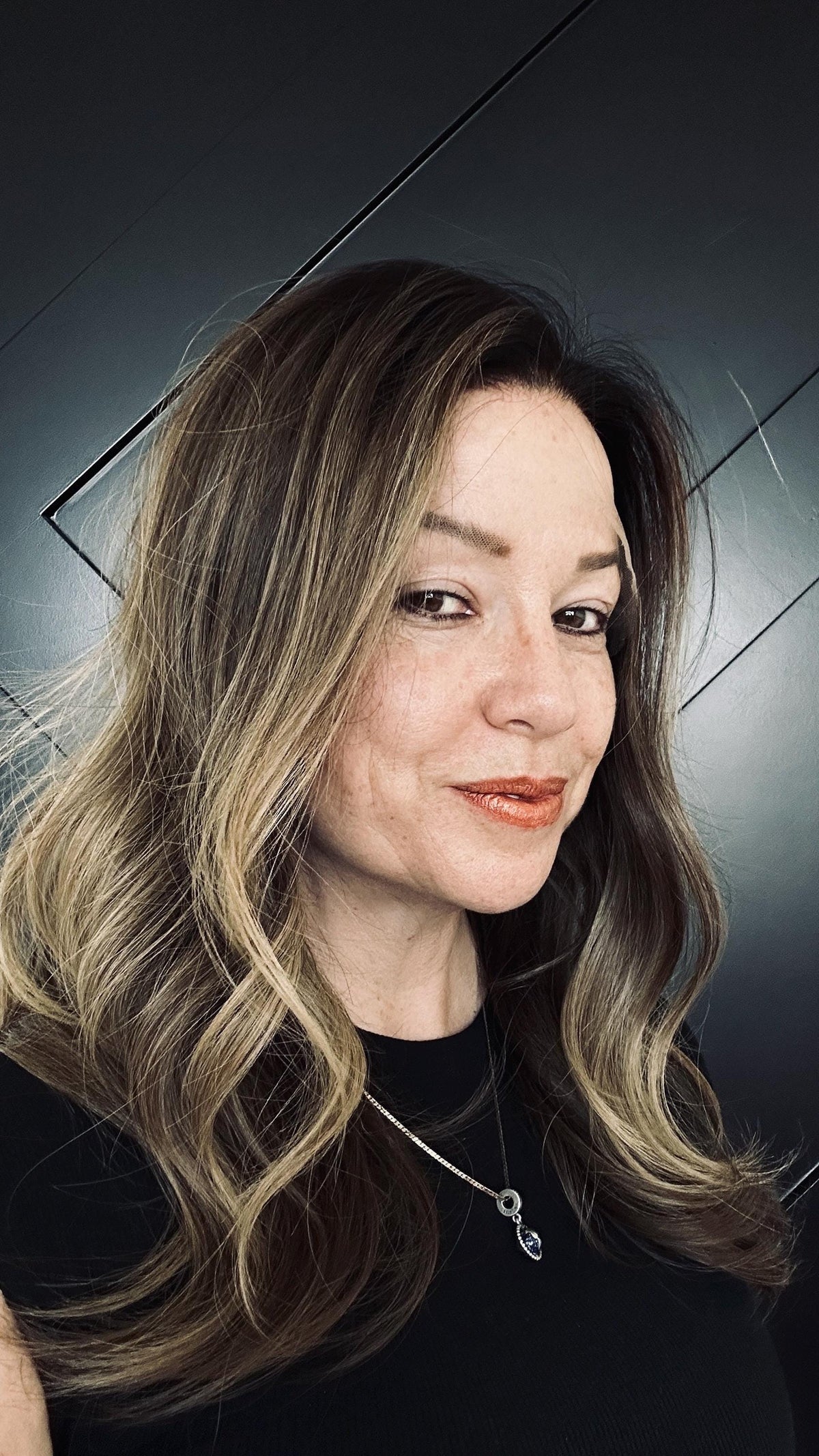 BESUBIA Premium European Human Full hand tied Wig with Liner | Balayage Brown Highlights | low Density | Realistic Look 18”-22”