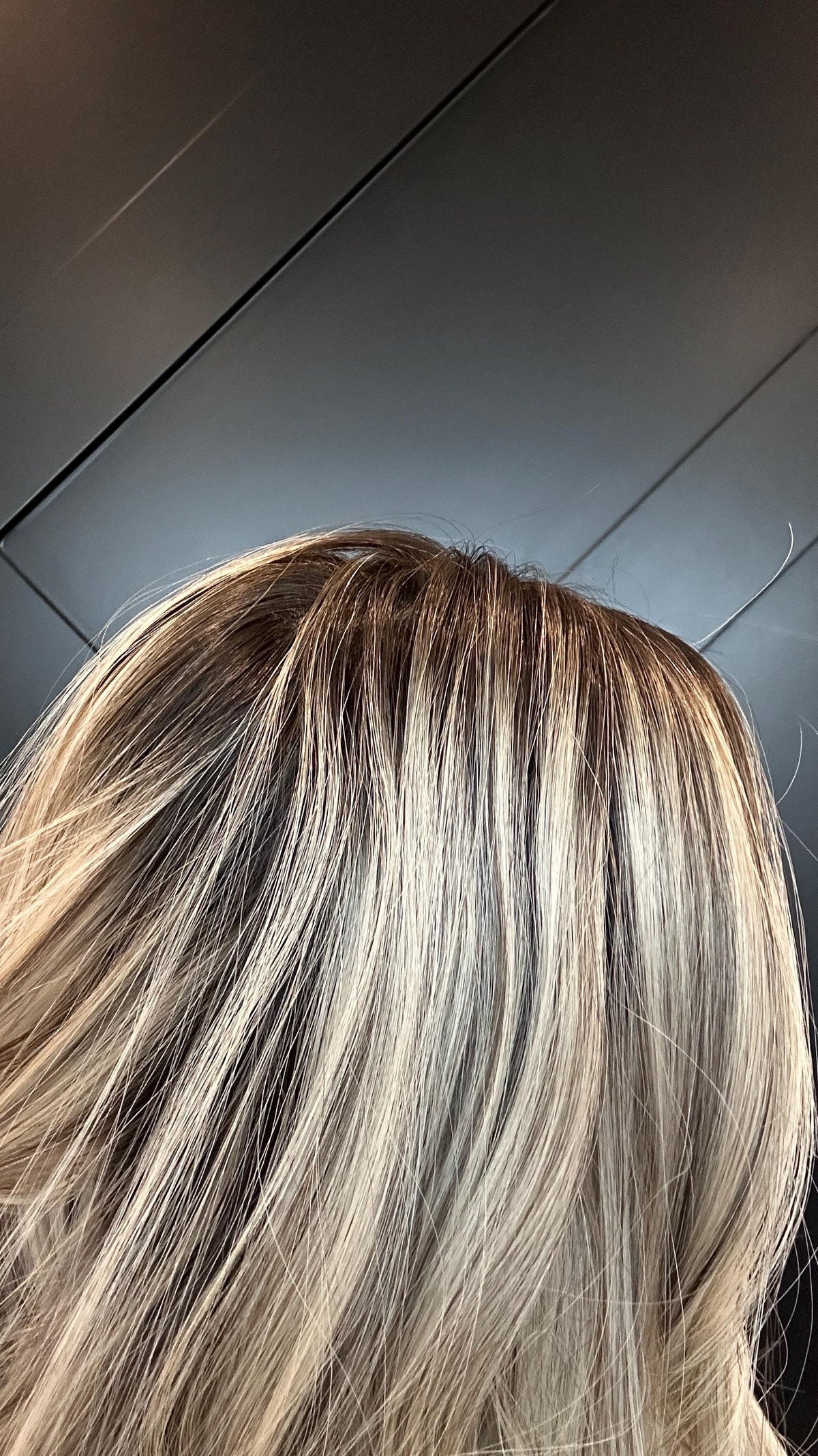 AMANDA Premium European Human Hair Wig – 16” | Silk Top + 0.5” x 6 Lace Front | Medium Density | Natural Blonde Balayage Final sale