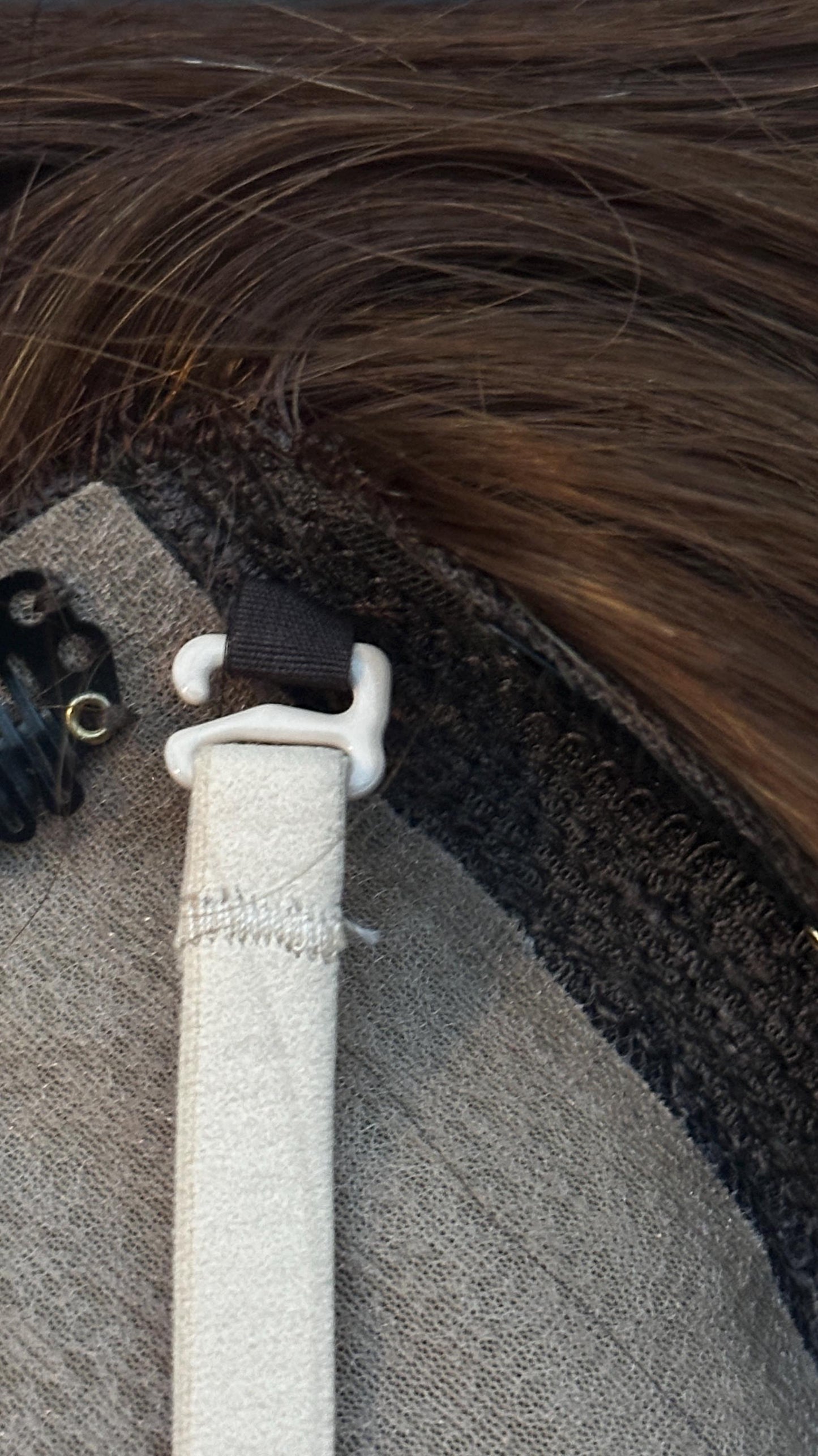 Adjustable Fabric Black and Beige Straps End Hooks for Wigs & Toppers 19″+ • Secure, Glue-Free Halo Attachment • Set of 2