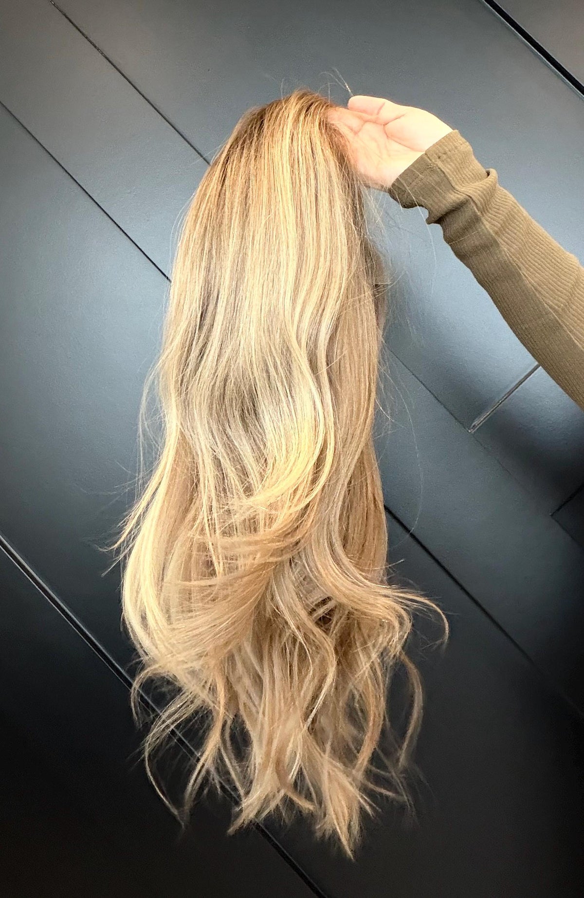 LEEN Layered Brazilian Virgin Human Hair Wig | Medium Density 5x5.5” Lace Top Wig | Honey Bronde | 18”-26” Bleached Knot