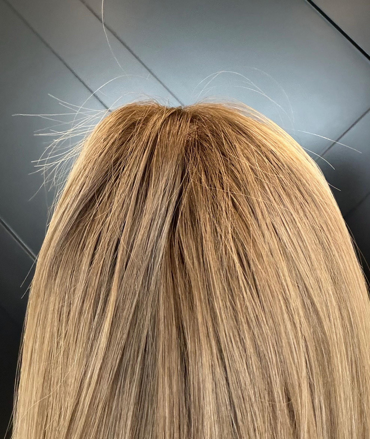 LEEN Layered Brazilian Virgin Human Hair Wig | Medium Density 5x5.5” Lace Top Wig | Honey Bronde | 18”-26” Bleached Knot