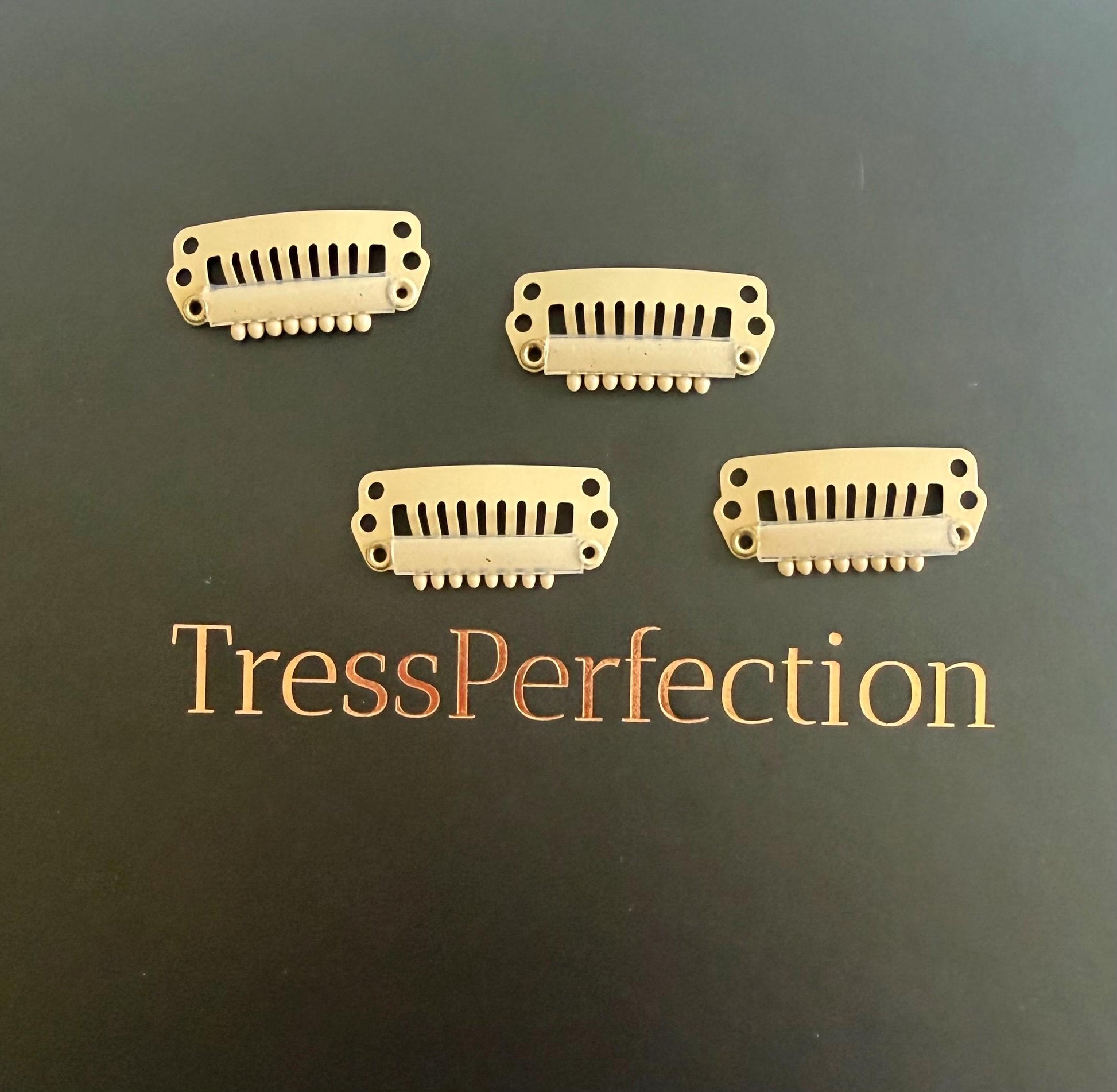 Set of 4 small tiny Premium 1″ Wig & Topper Clips Black Brown Beige Strong Snap Clips with Soft Silicone Backing for Secure Comfortable Hold