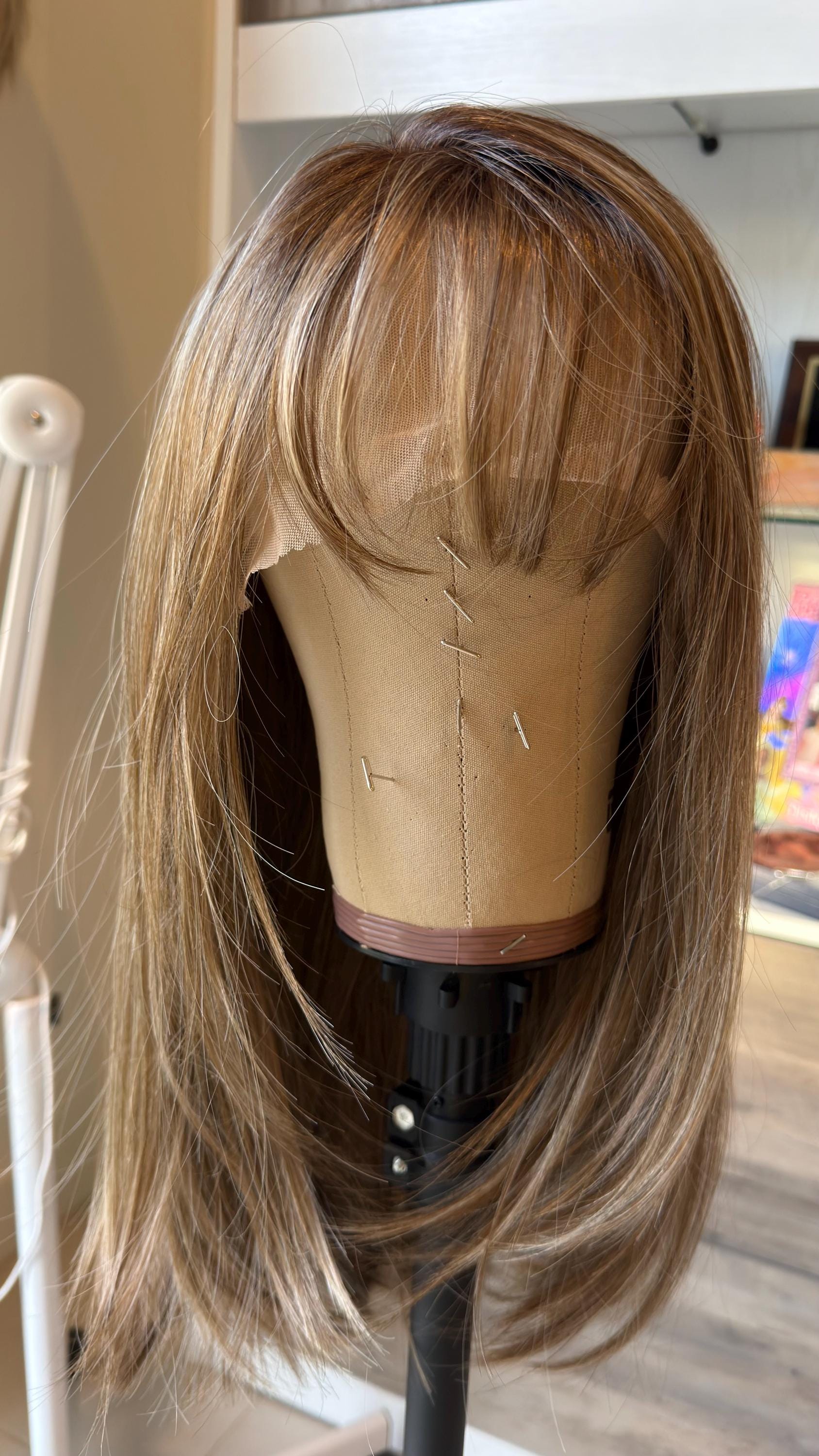 22-30" Lace Front Wig Heat-Resistant Futura Fiber, Highlight Blonde Balayage Natural density Layered Haircut customization available JANEIRO