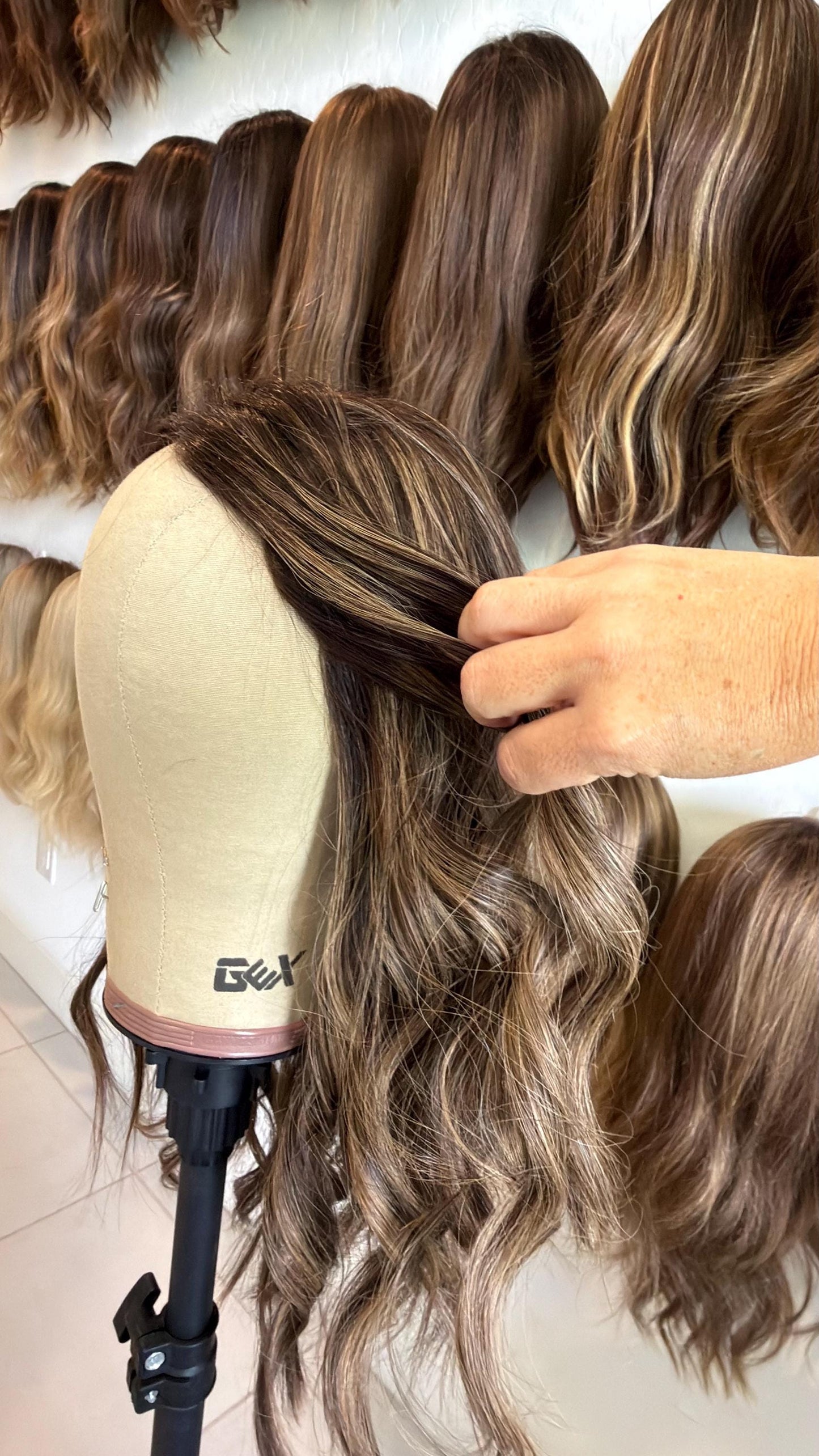 ROSARIO 9x9 clipless 360 Brazilian human hair topper| Brown w highlights, closed laced Halo Attachment, Clipless, silk liner 18-24”