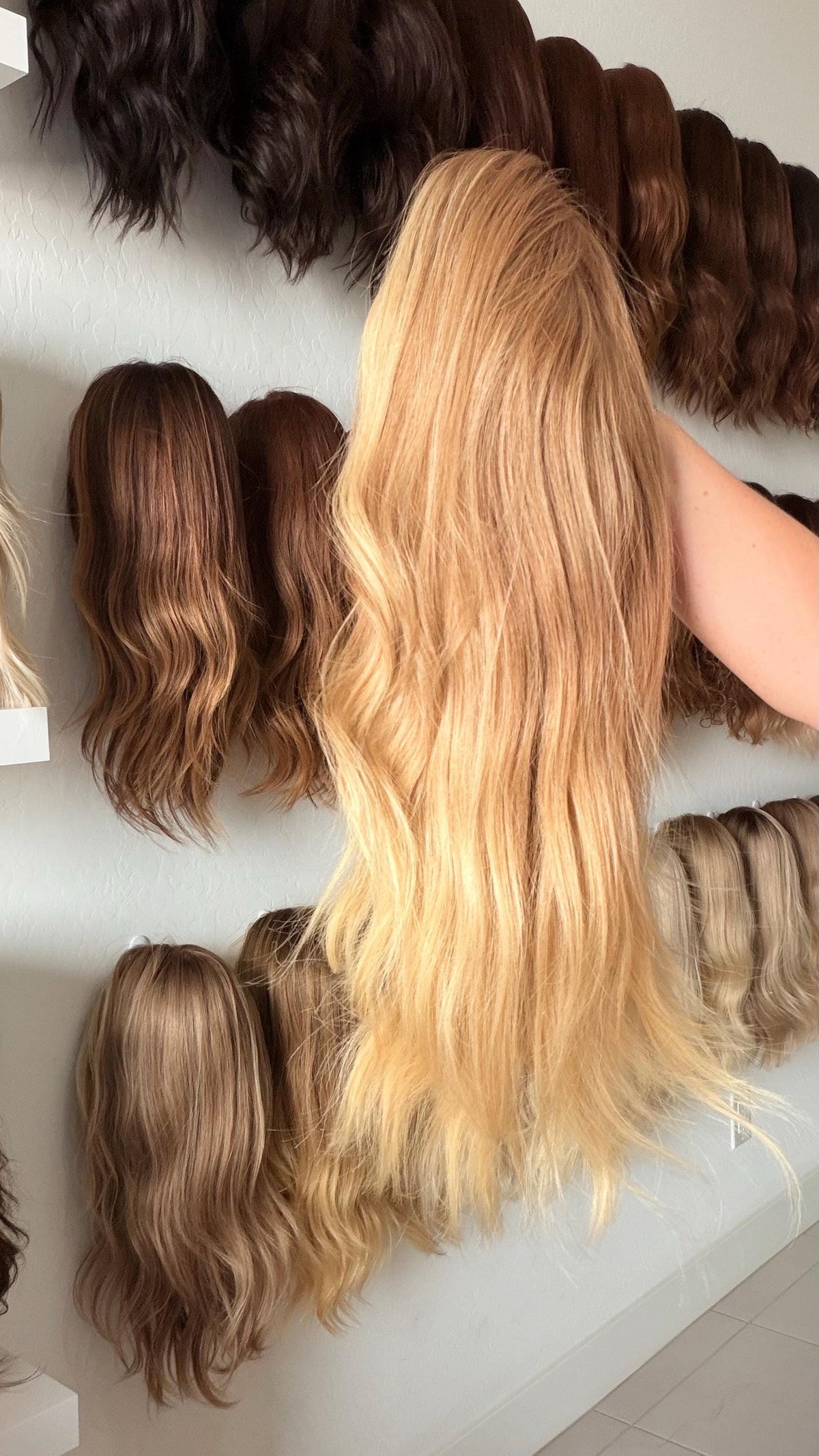 MOCHI Layered Brazilian Remy Human Hair Wig | Natural Density 5x5.5” Lace Top Wig | 18-28” Gloden Blonde Balayage.