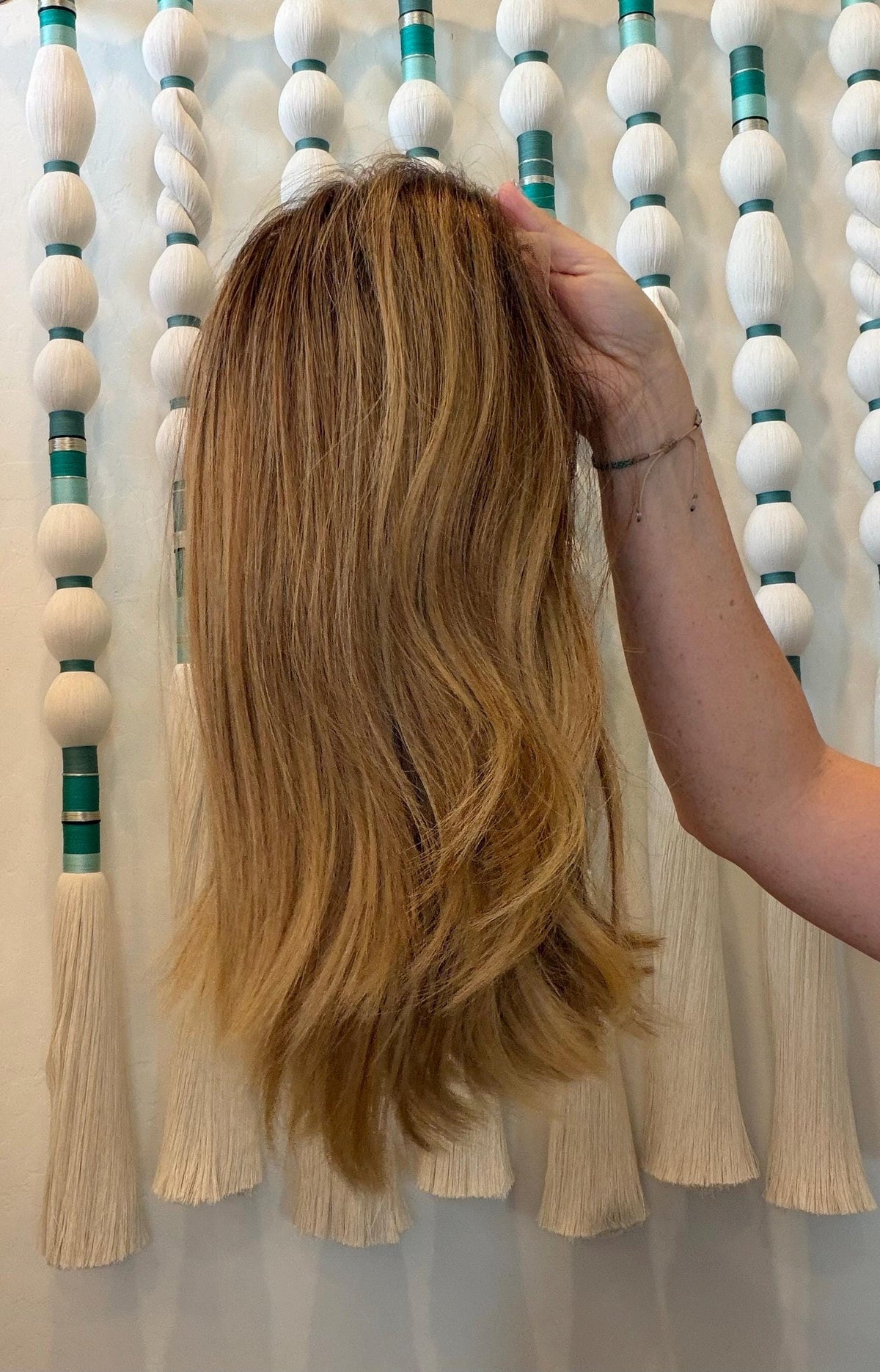 MELCOCHA Layered Brazilian Remy Human Hair Wig | Natural Density Lace Top Wig | 16 Golden Blonde light brown root