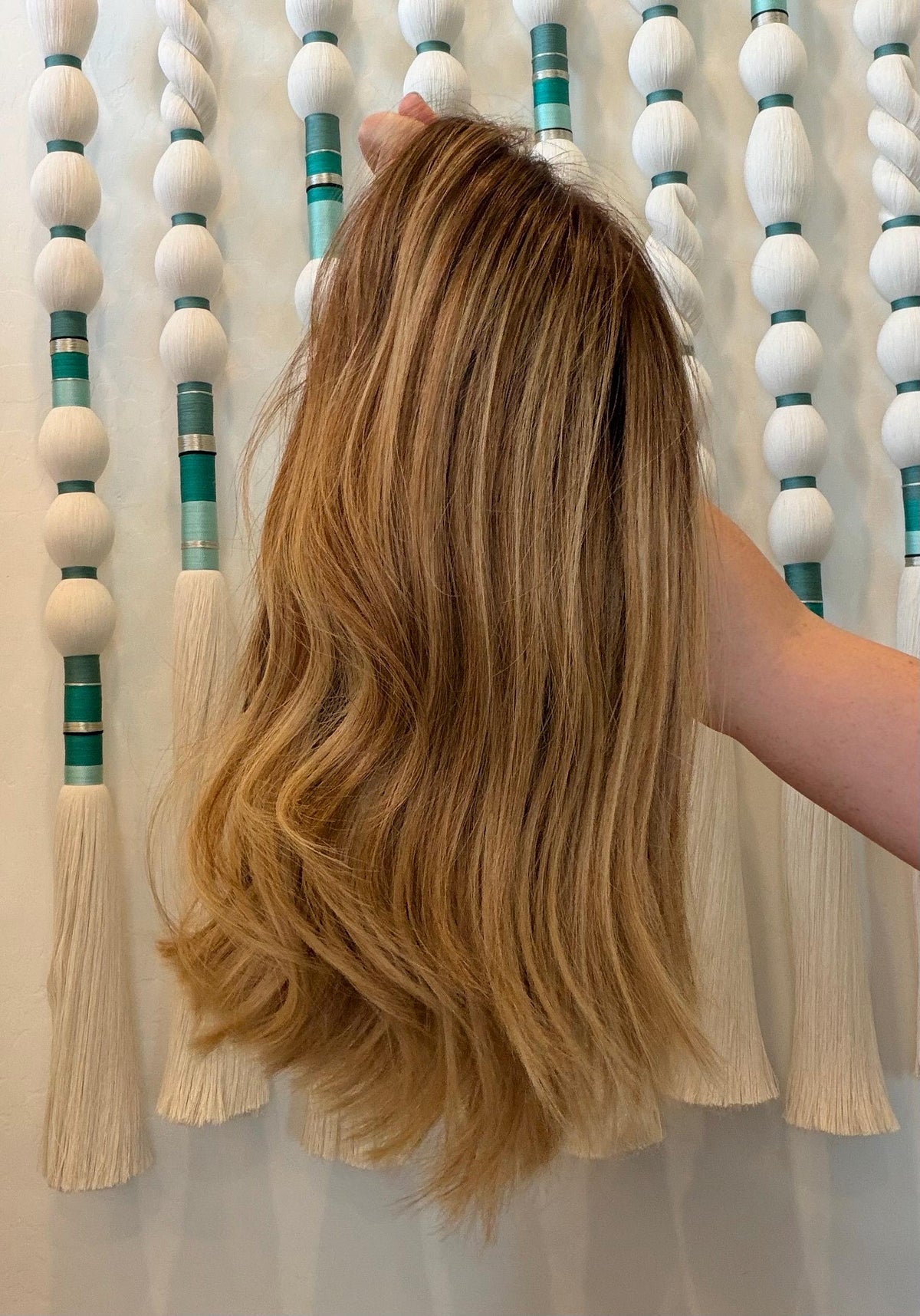 MELCOCHA Layered Brazilian Remy Human Hair Wig | Natural Density Lace Top Wig | 16 Golden Blonde light brown root