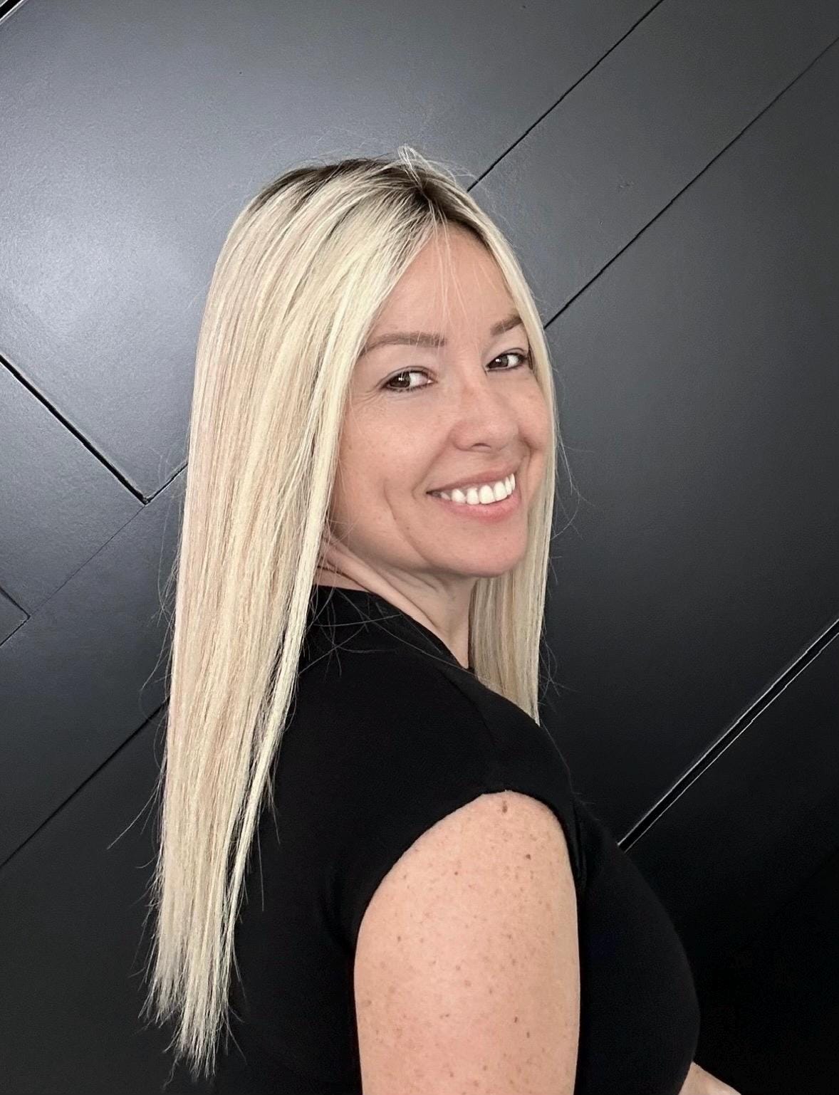 BREVA Layered European Remy Human Hair Wig | Natural Density 9x5” Lace Top Wig | natural black with light blonde Mid and ends | 18-24”