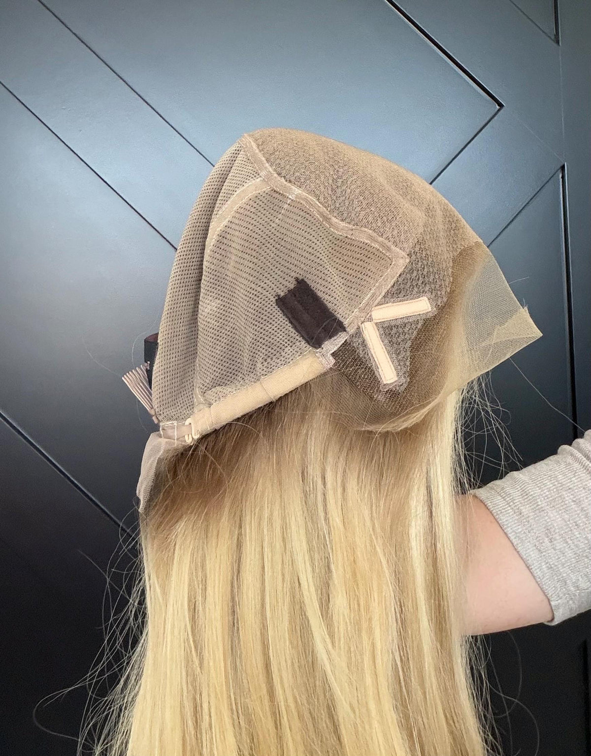 KIMMY Remy Human Hair Wig | HD Lace Front Wig | Blonde Balayage with Shadow Root | Bleached Knots | Natural Frontal Natural Density 26-32”