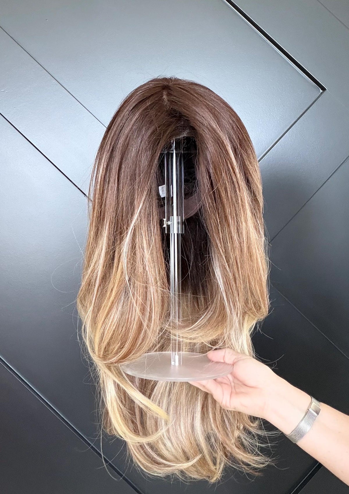 ONE Piece Wig acrylic stand for Storage & Drying | Holder for Human Hair and Synthetic Wigs | Space Saving Wig Organizer | Wig Not Included