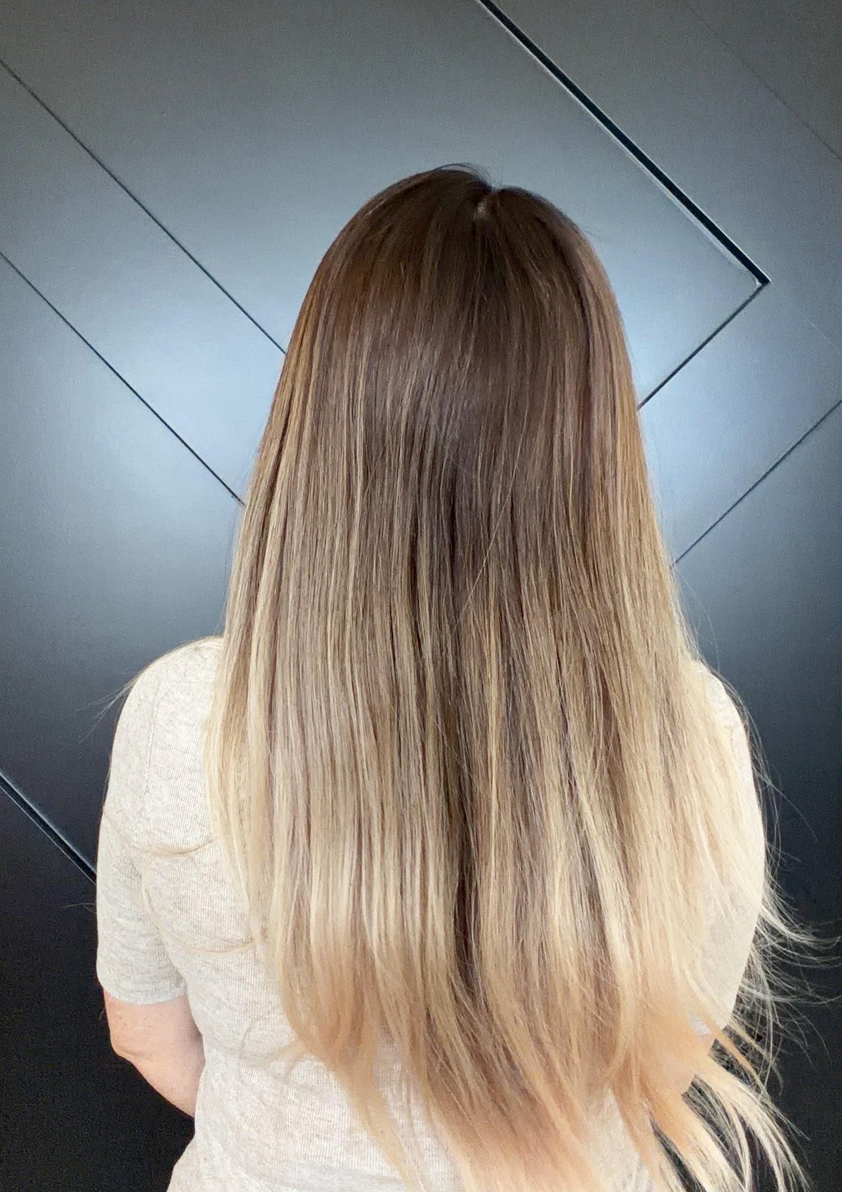 VEDATRI Layered Brazilian Remy Human Hair Wig | Natural Density 13x6 Lace Front Wig | Warm balayage Vtabs | 26-32” Bleached Knots