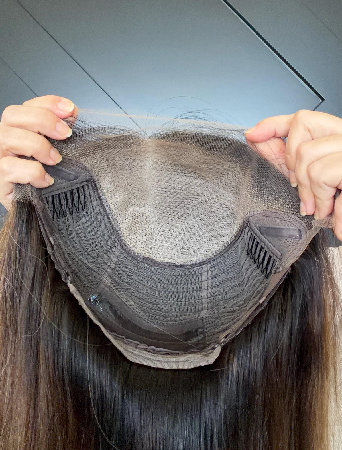 VEDATRI Layered Brazilian Remy Human Hair Wig | Natural Density 13x6 Lace Front Wig | Warm balayage Vtabs | 26-32” Bleached Knots